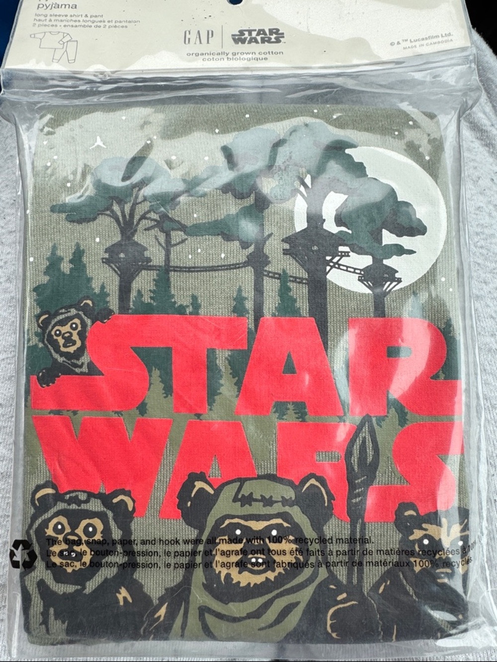 Gap kids/ Star Wars 2 Piece PJ Set Size 3